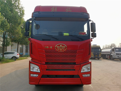 國(guó)六解放JH6 9米6冷藏車(chē) 高效冷鏈運(yùn)輸?shù)膶I(yè)解決方案